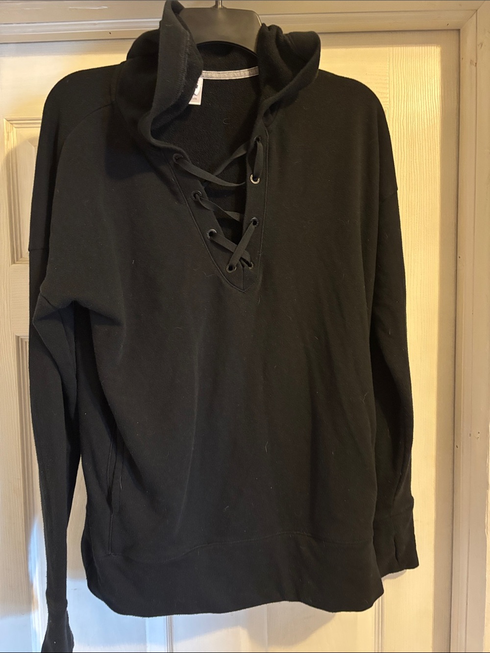 VSX Sport Black Lace-Up Hoodie Sweatshirt Size Medium